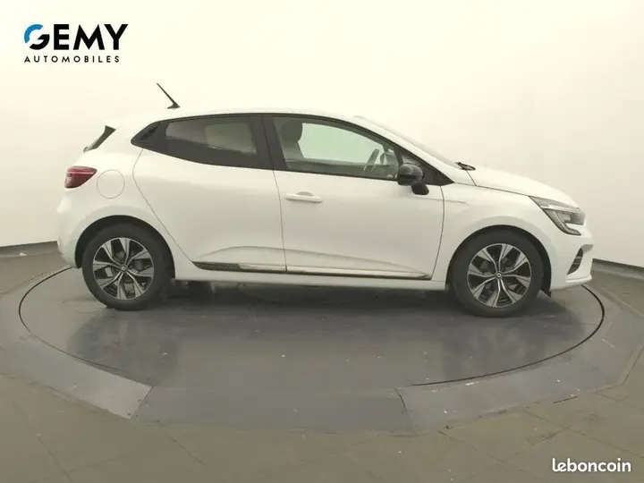 Renault Clio 2023 photo 4