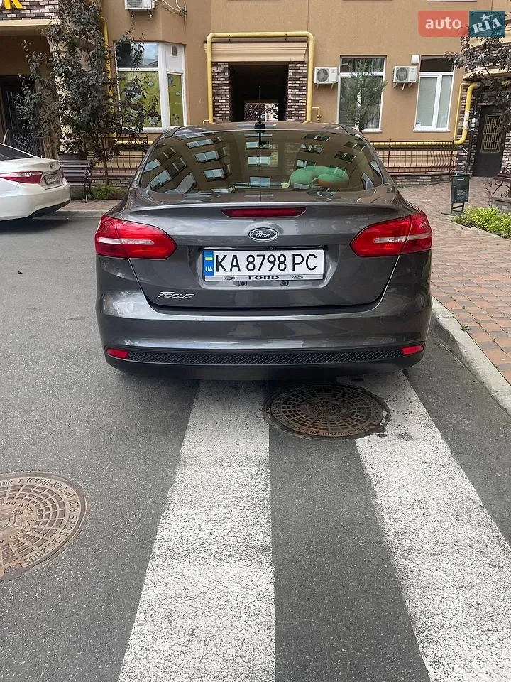 Ford Focus 2015 photo 2
