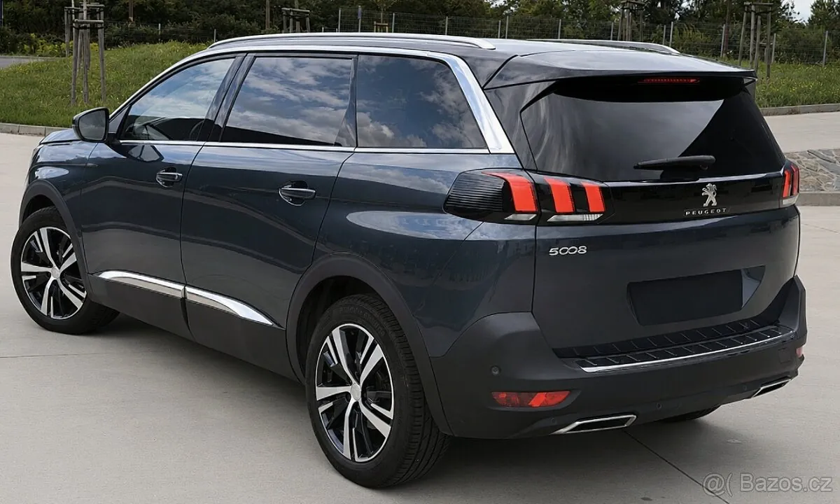 Peugeot 5008 2018 photo 2