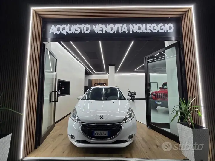 Peugeot 208
