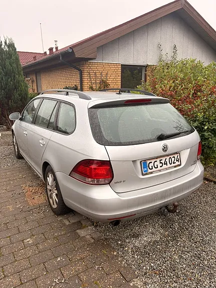 Volkswagen Golf 2010 photo 4