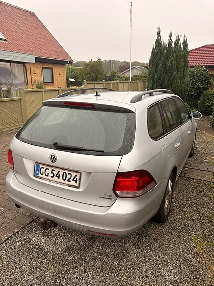 Volkswagen Golf 2010 photo 3
