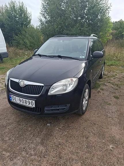 Skoda Fabia 2008 photo 3