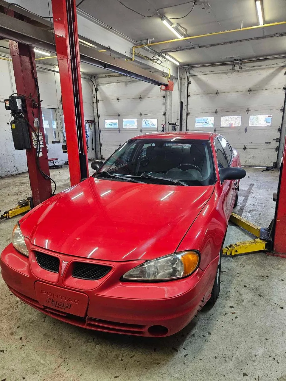 Pontiac Grand Am 2003 photo 2