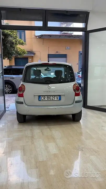 Renault Modus 2004 photo 3