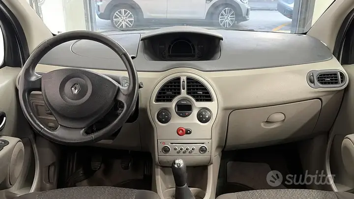 Renault Modus 2004 photo 2