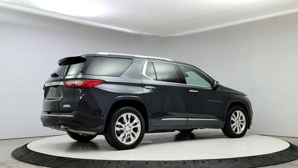 Chevrolet Traverse 2021 photo 4