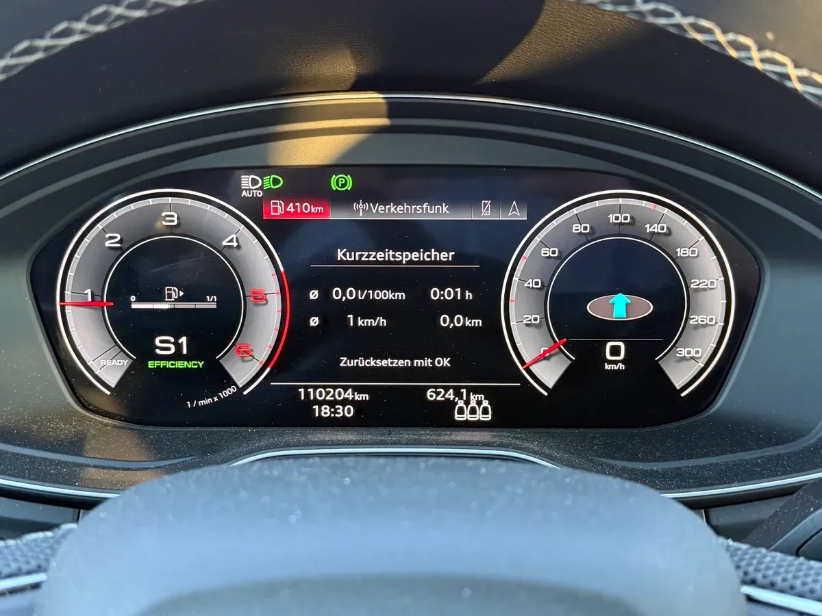 Audi Q5 2022 photo 2