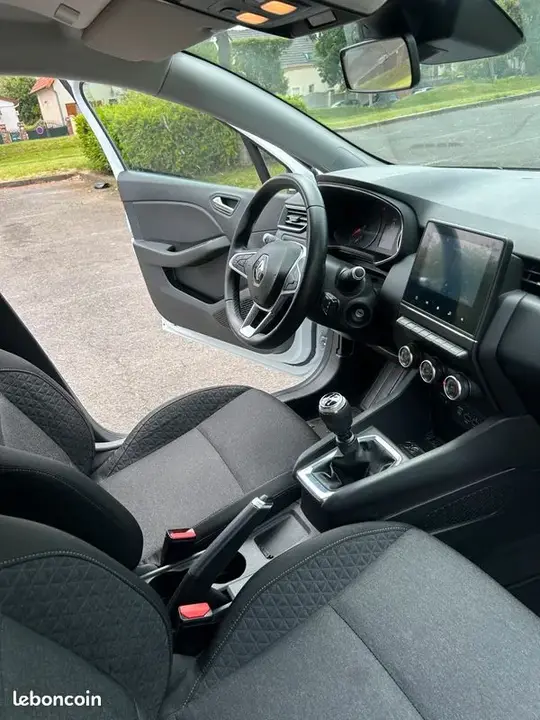 Renault Clio 2020 photo 3