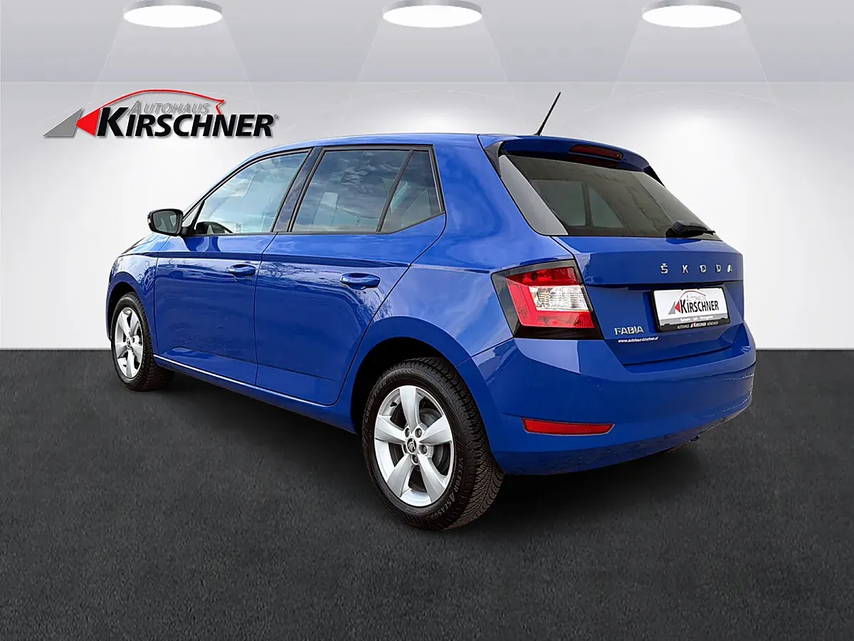 Skoda Fabia 2021 photo 3