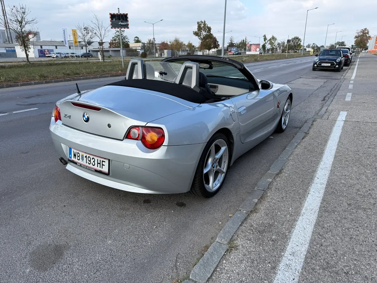 BMW Z4 2003 photo 3
