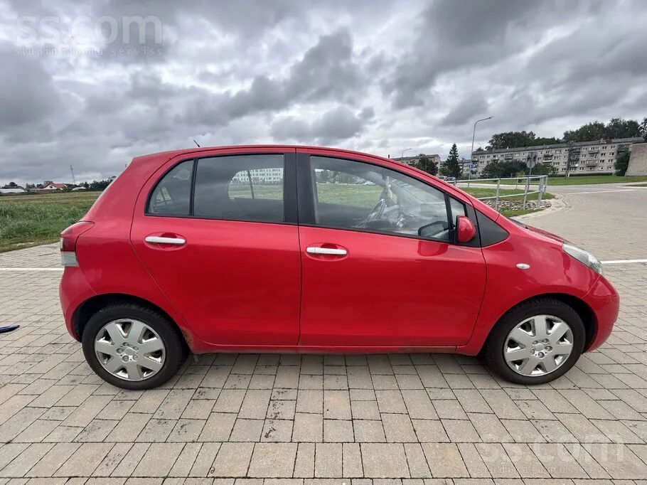 Toyota Yaris 2010 photo 4