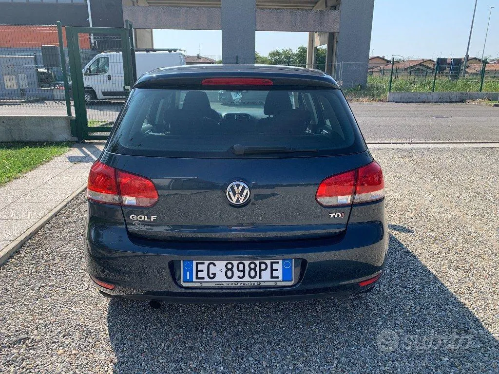 Volkswagen Golf 2011 photo 4