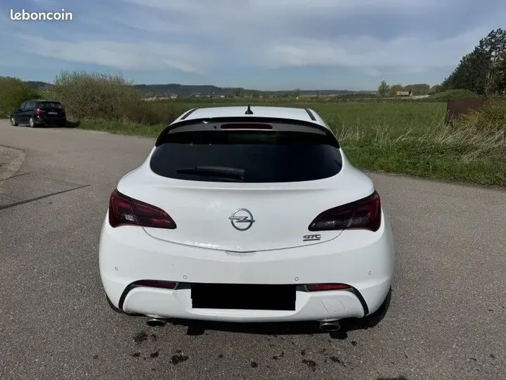 Opel Astra 2014 photo 5