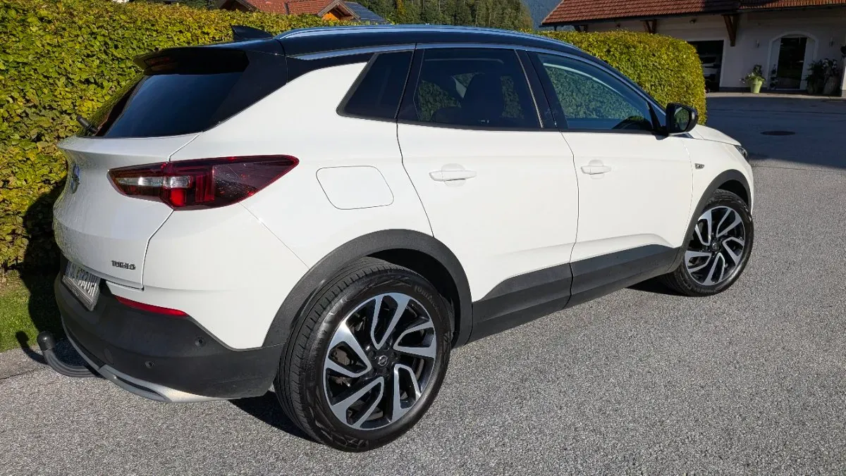 Opel Grandland X 2019 photo 2