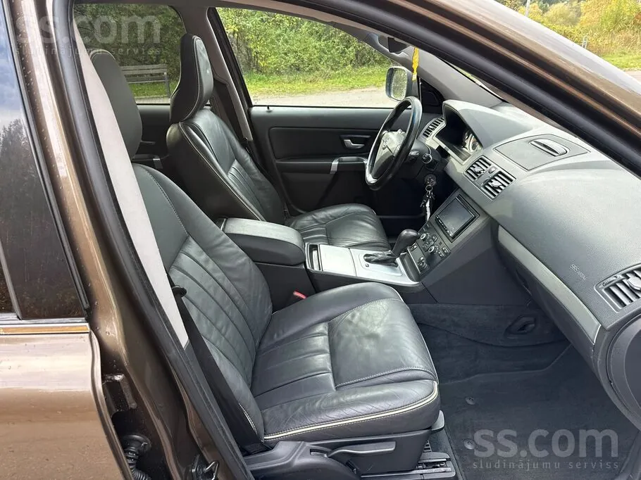 Volvo Xc90 2012 photo 2