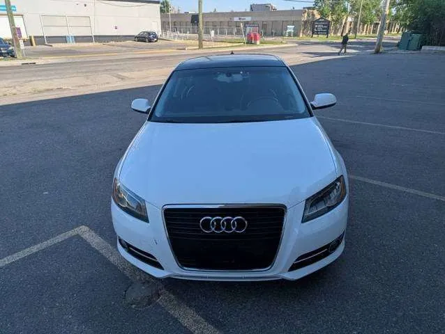 Audi A3 2012 photo 2