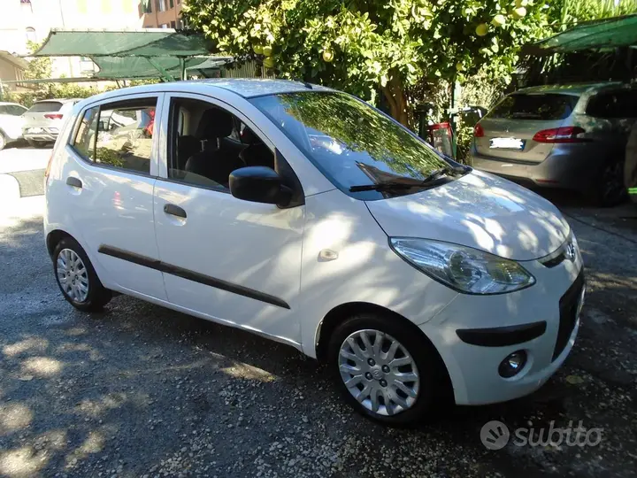 Hyundai I10 2010 photo 2