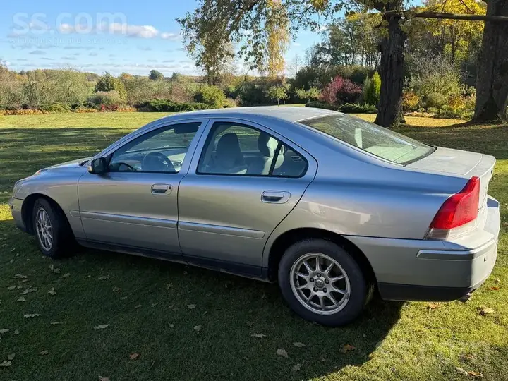 Volvo S60 2008 photo 3