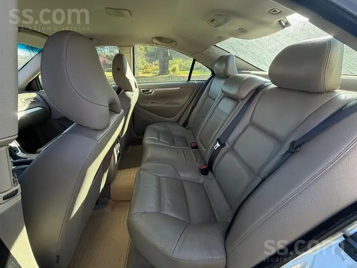 Volvo S60 2008 photo 4