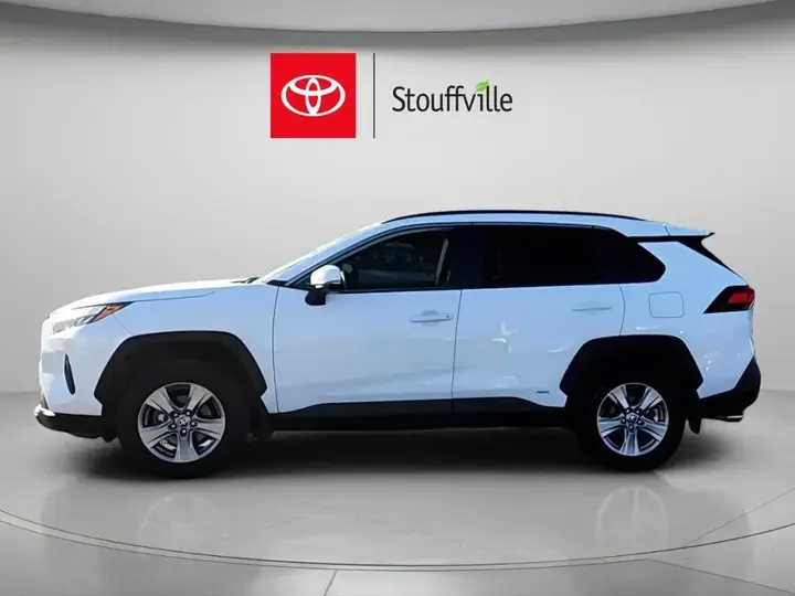 Toyota Rav4 2024 photo 2