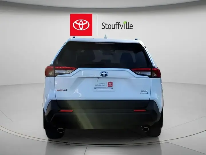Toyota Rav4 2024 photo 3
