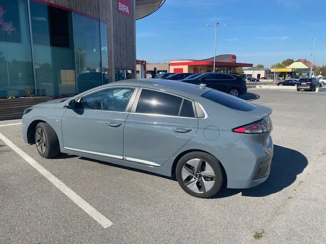 Hyundai Ioniq 2020 photo 2