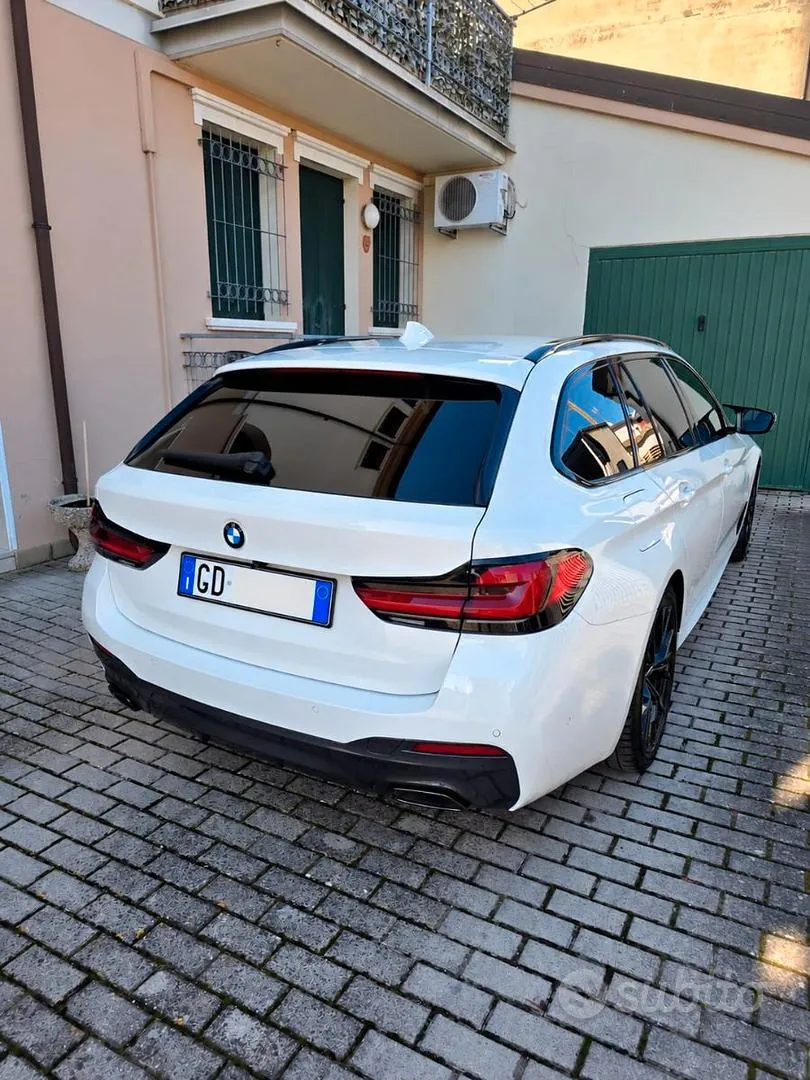BMW 520D Touring 2020 photo 2