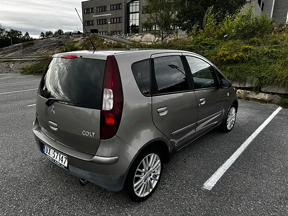 Mitsubishi Colt