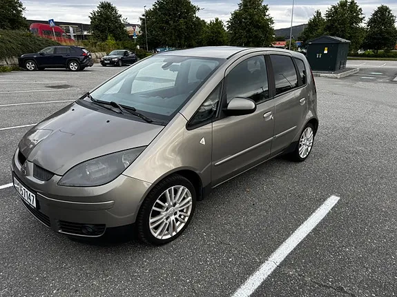 Mitsubishi Colt 2008 photo 4