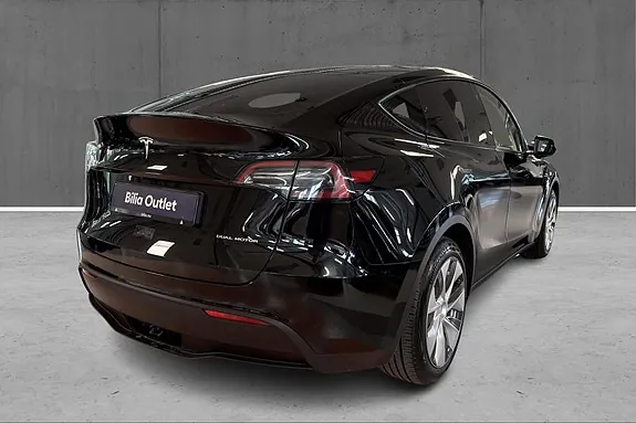 Tesla Model Y 2024 photo 5