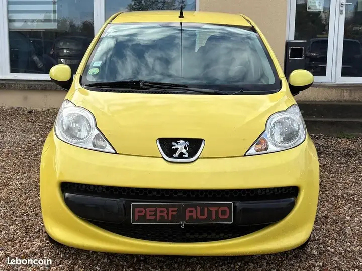 Peugeot 107 2007 photo 2