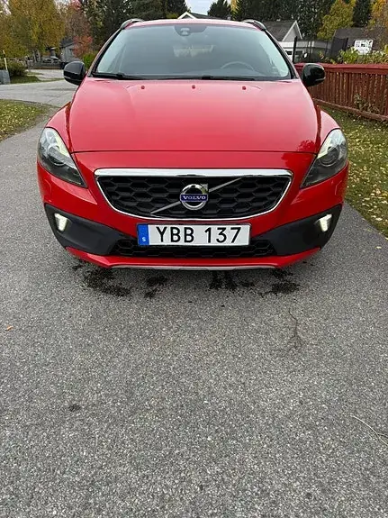 Volvo V40 Cross Country 2016 photo 2