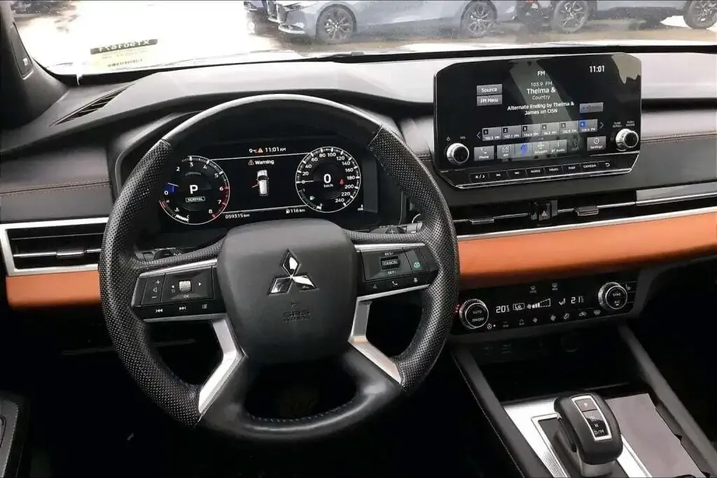 Mitsubishi Outlander 2023 photo 5