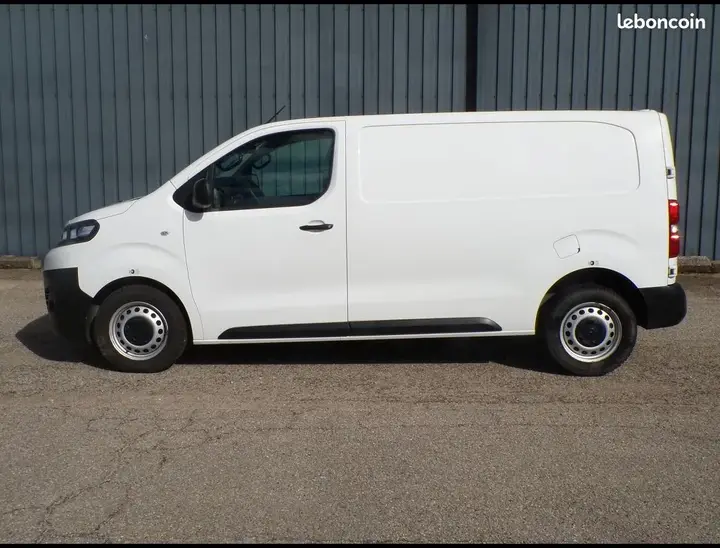 Citroen Jumpy 2020 photo 2