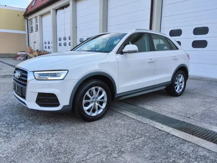 Audi Q3 2016 photo 2