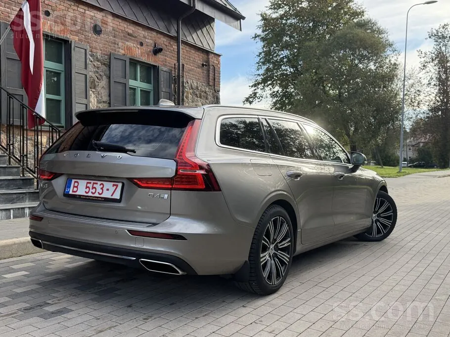 Volvo V60 2019 photo 5