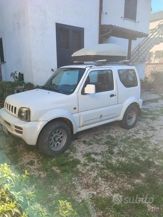 Suzuki Jimny 2012 photo 2