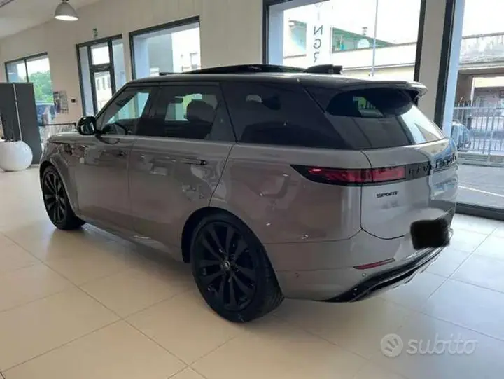 Land Rover Range Rover Sport 2026 photo 4