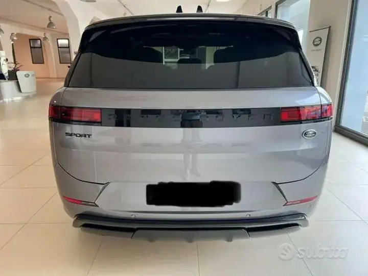 Land Rover Range Rover Sport 2026 photo 5