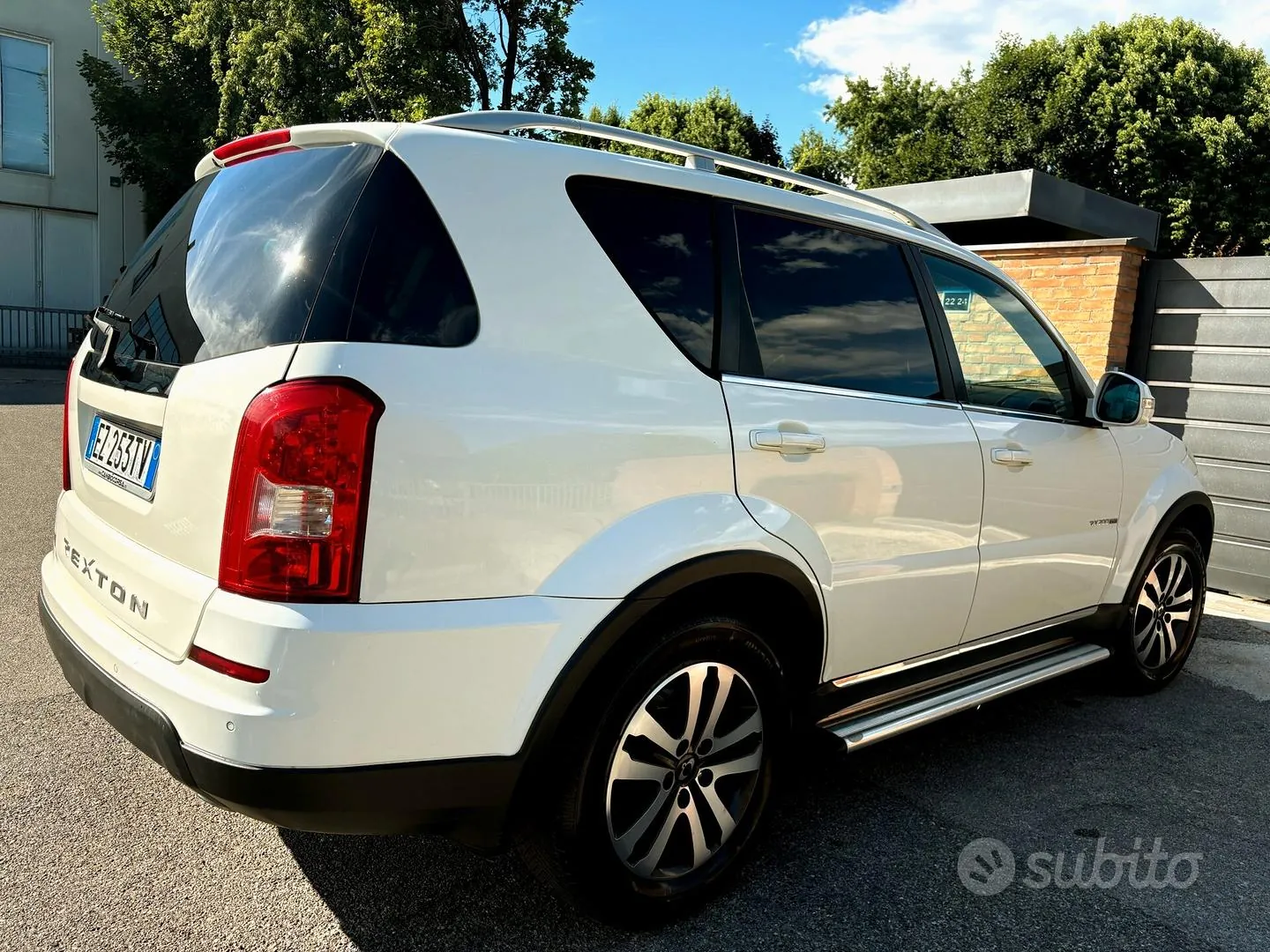 KG Mobility Rexton 2015 photo 4