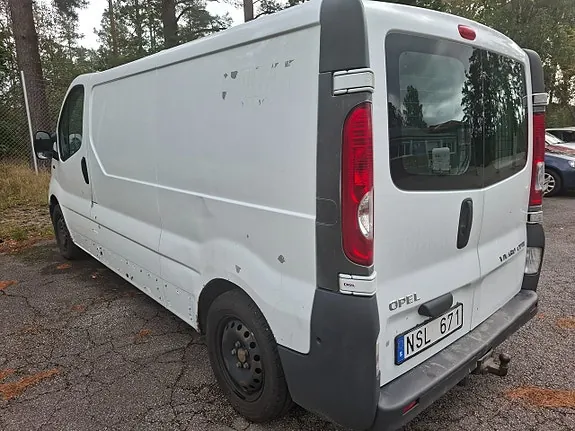 Opel Vivaro 2011 photo 5