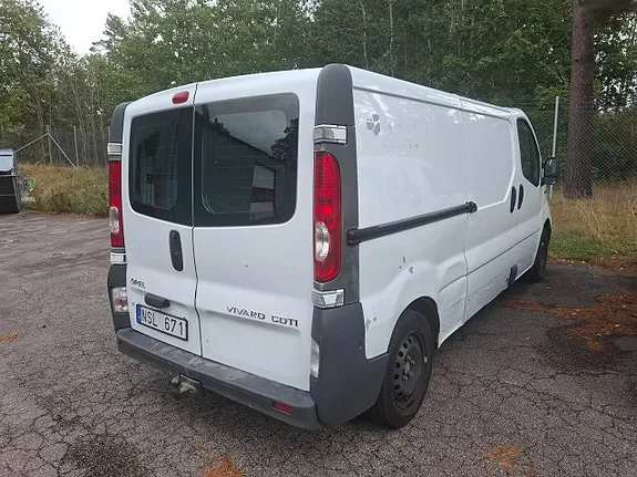 Opel Vivaro 2011 photo 4
