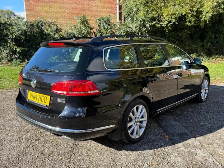Volkswagen Passat 2014 photo 2