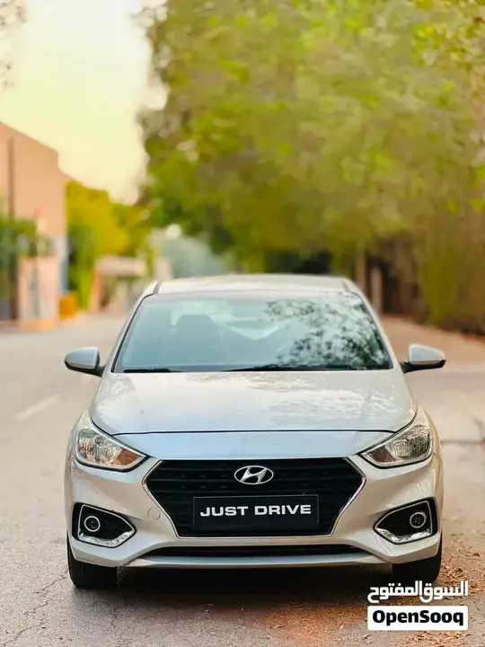 Hyundai Accent 2018 photo 2
