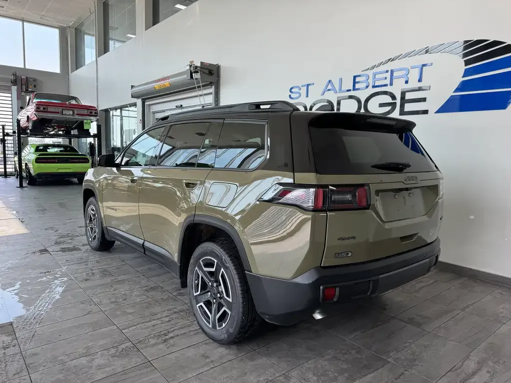 Jeep Cherokee 2026 photo 3