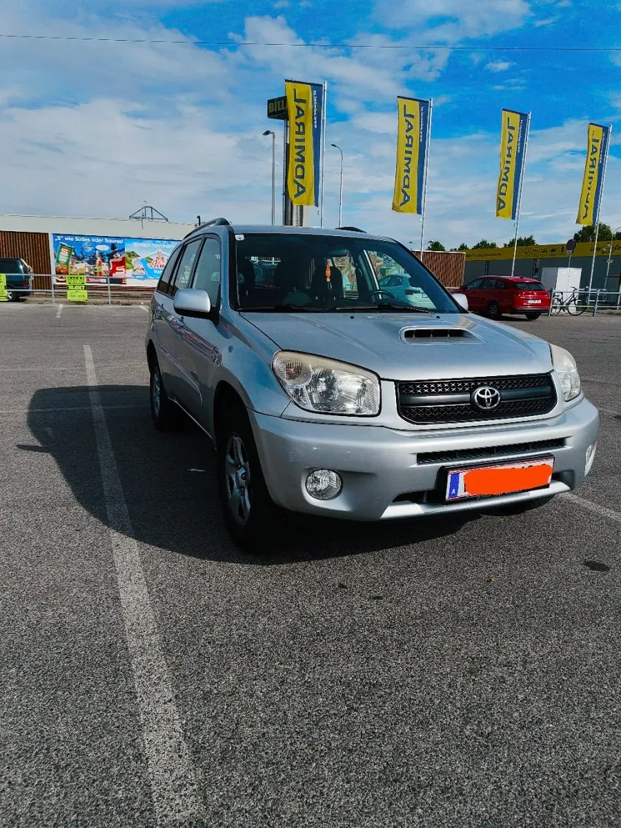 Toyota Rav4 2004 photo 3
