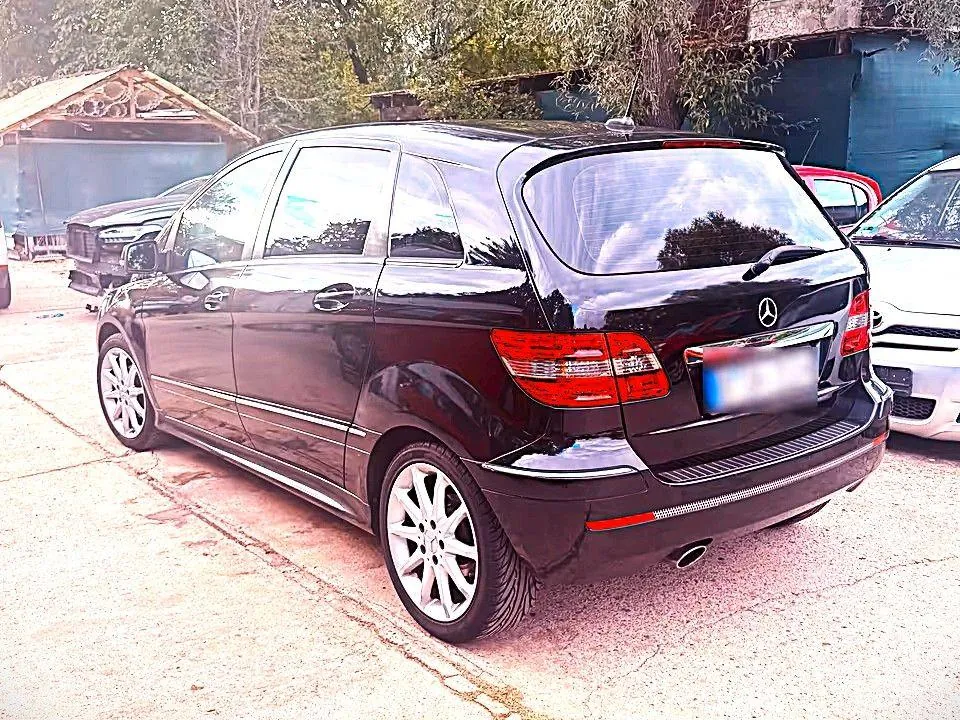 Mercedes-Benz B 170
