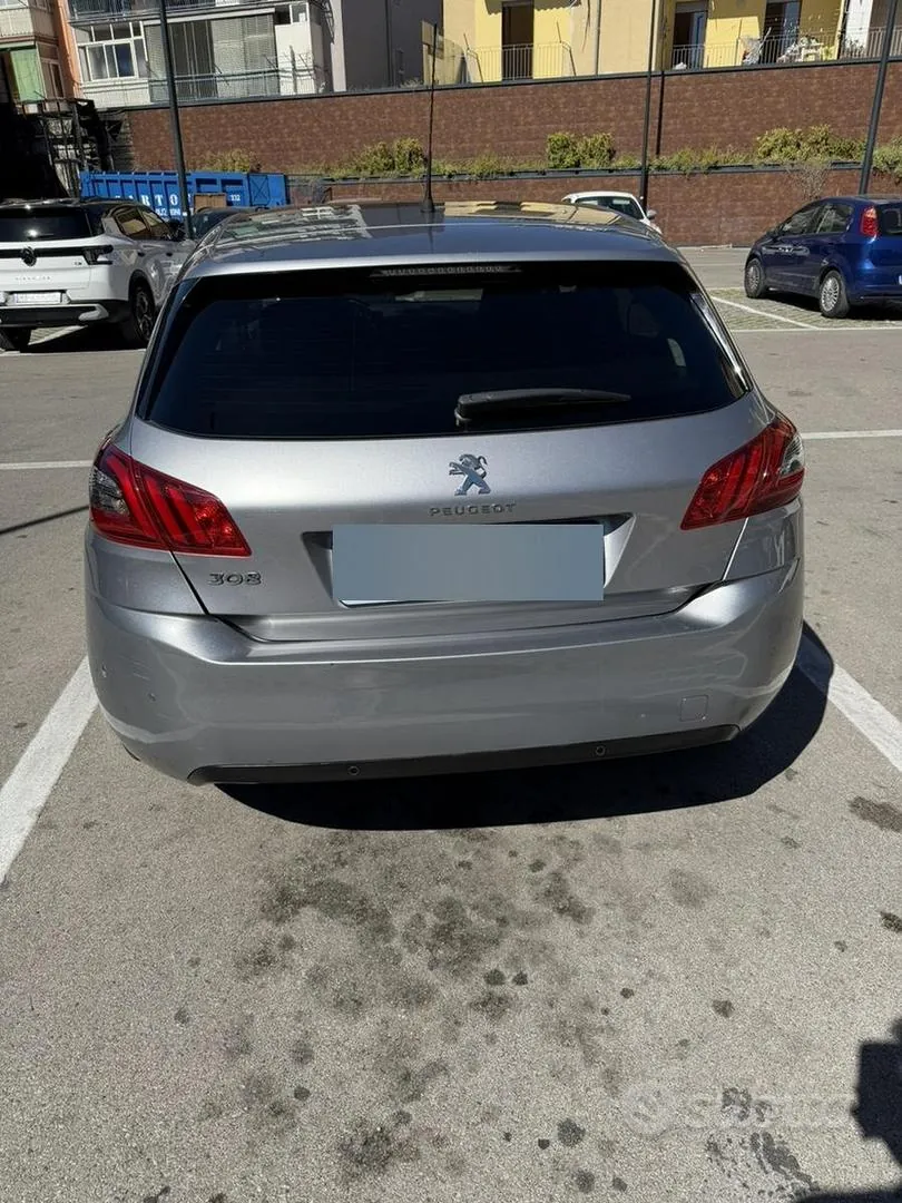 Peugeot 308 2018 photo 2