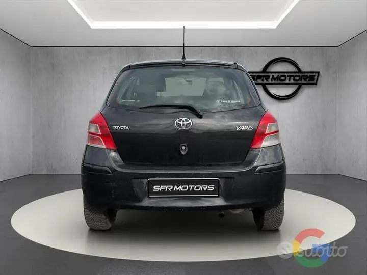 Toyota Yaris 2011 photo 4